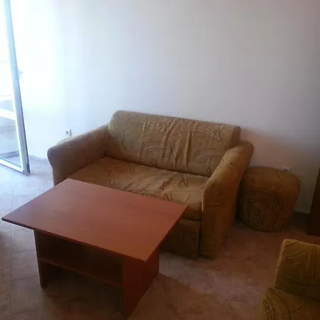 Aurelia Nova Apartament *